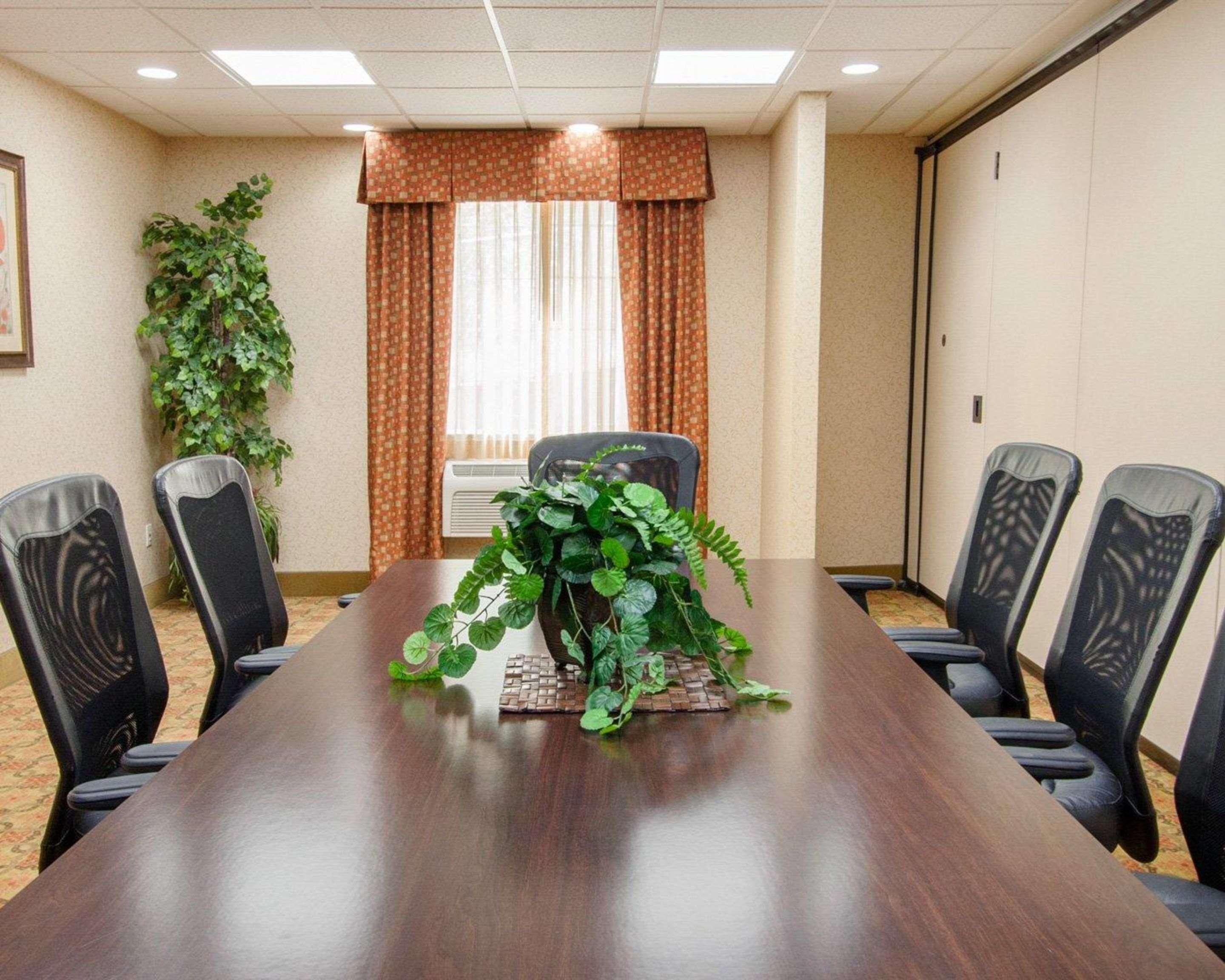Comfort Suites Eugene Zewnętrze zdjęcie